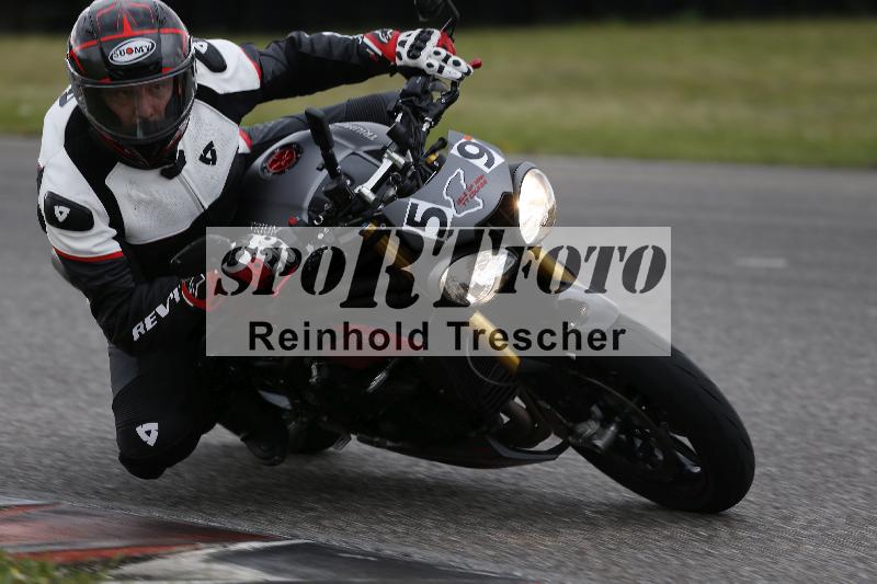 Archiv-2025/10 23.04.2025 Cornu Master School ADR/rot-rouge/59